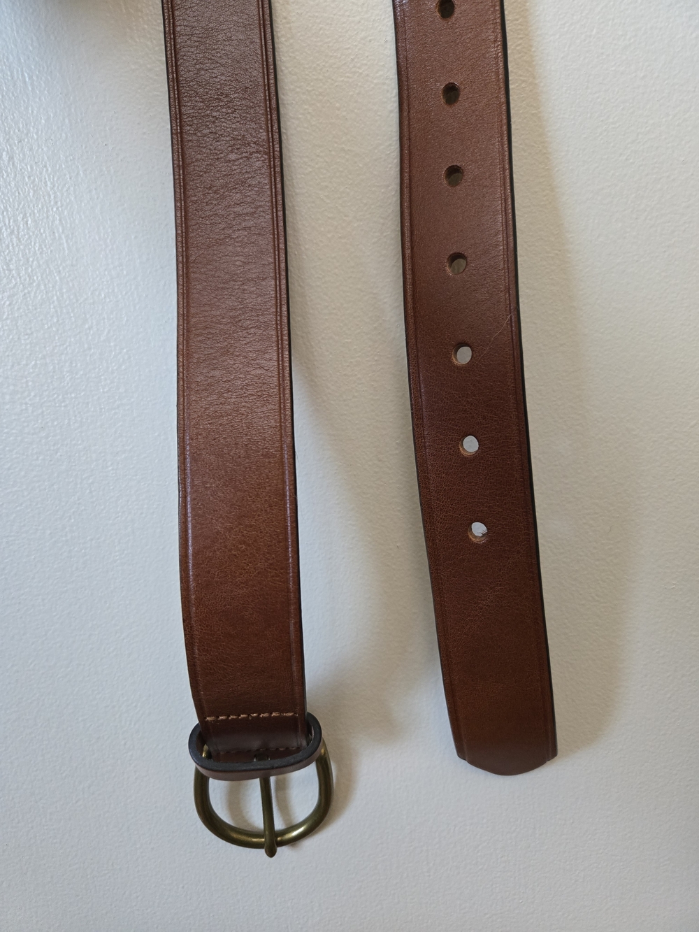 Classic Women's Brown Leather Belt with Brass Buckle - Picture 2 of 4